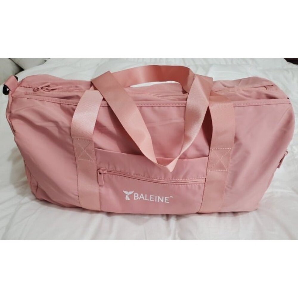 New Gym Bag for Women and Men, Small Duffel Bag for Sports, Gyms and Weekend